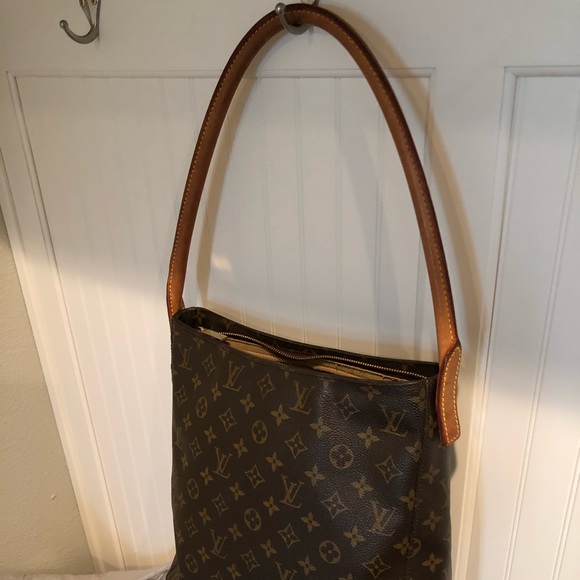 Authentic Louis Vuitton Looping handbag - Picture 4 of 8